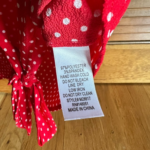 Faith and joy size medium red with white polkadots women’s top  shirt blouse - Picture 2 of 5